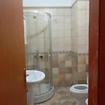Tag 2 אכסניה *