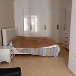 Tag 2 * ティラナ