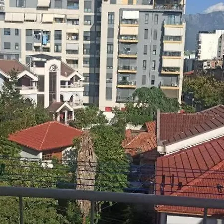 Tag 2 * Tirana